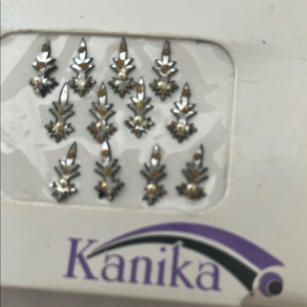 Assorted Bindi Collection - Picture 8 of 8
